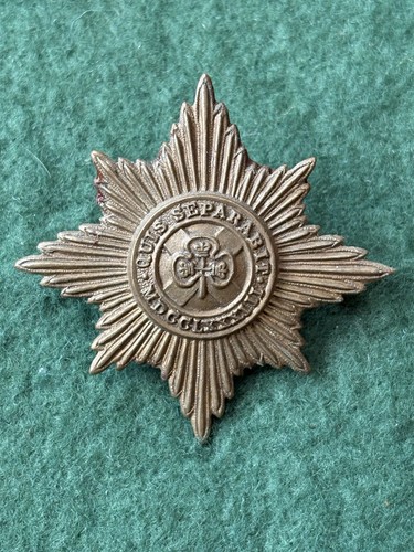 Irish guards cap badge - guards,