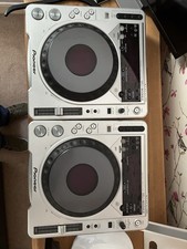 Pioneer CDJ-800 MK2 CD/MP3 DJ Decks Vinyl Pro DJ Player, Pair with cd joblot 