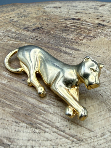 Vintage resting big cat - resting,