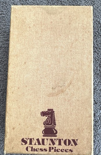 Vintage staunton chess pieces - vintage,