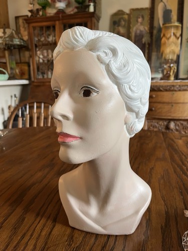 Vintage female deco eyes - vintage,