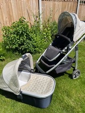 Uppababy Cruz and bassinet (colour wheat)