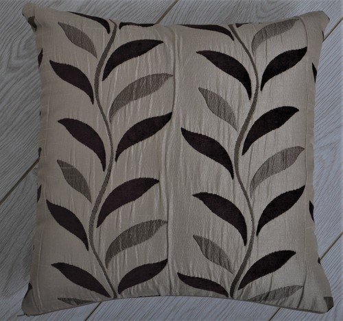 Stunning leaves cushions - leaves,