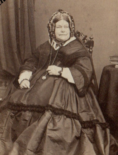Brighton cdv lady crinoline - cdv,
