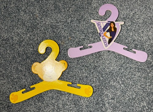 Build bear workshop - workshop, hangers