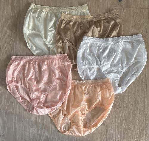 Vtg lot hanes woman s - hanes, woman’s