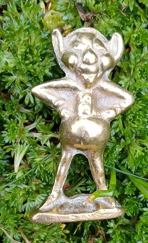 Vintage brass pixie base 3 - on,