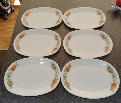 Pyrex jaj carnival pattern - carnival,