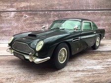 Chrono 1/18 ~ Aston Martin DB5 ~ Dark Green ~ Diecast Model