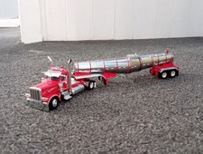 1/64 DCP FIRST GEAR PETERBUILT