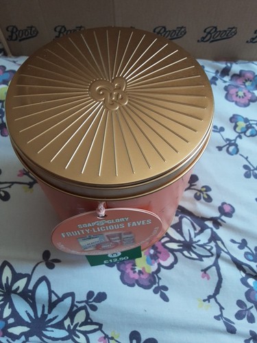 Soap glory fruity - soap, &