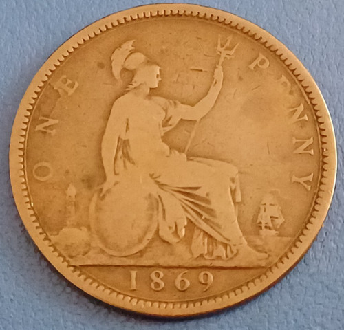 Free post queen - free,
