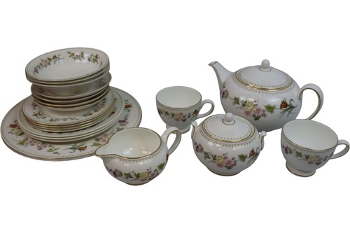 Vintage wedgwood floral teapot - floral,