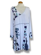 JOE BROWNS. White Tunic Dress. Size 20. Floral. Buttons. Zip. Lace.