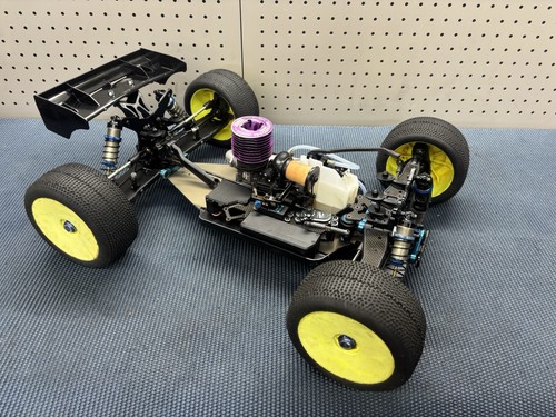 Team associated rc8t4 8 - team,