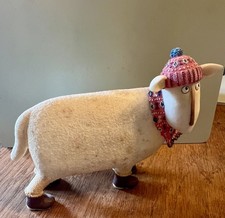 ENESCO Border Fine Arts ‘Ewe