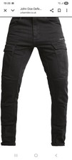John Doe Defender Mono Black W 38