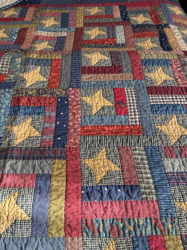 Vintage handmade quilt - handmade, log