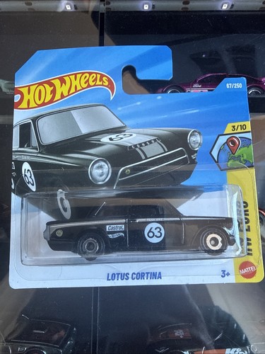 Hot wheels lotus cortina - wheels, in