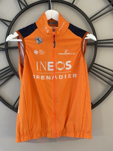 Ineos grenadiers pro team - ineos,