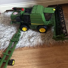 John Deere S670 Combine Farm