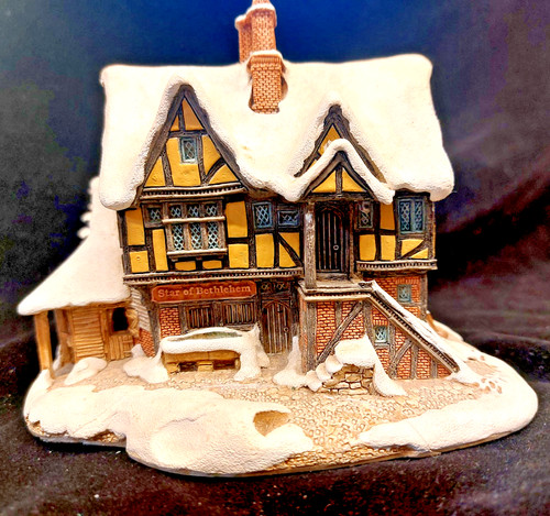 Lilliput lane yuletide inn - lilliput,