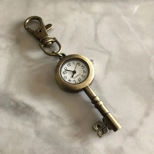 1pc vintage bronze keychain - 1pc,