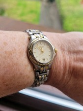 Gucci 9000m Ladies Wristwatch Vintage 1990s Swiss Made