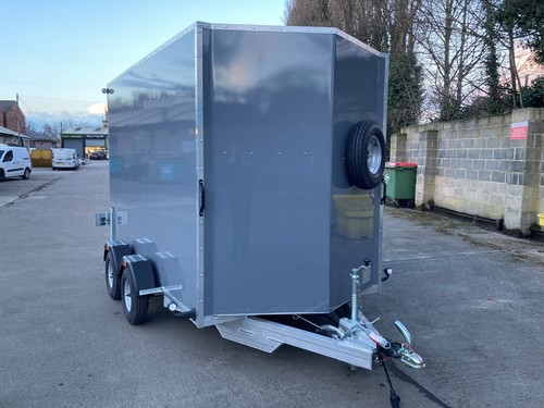 Teale twin axle box trailer - axle,