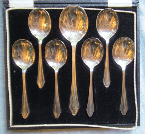 Vintage boxed set fluted - vintage,