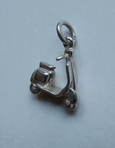 Vespa moped 925 silver - vespa, charm