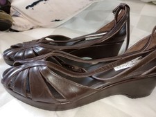 Russell And Bromley Ladies Kilt Brown Leather Sandals Size 9.5 M Fitting Buckle 