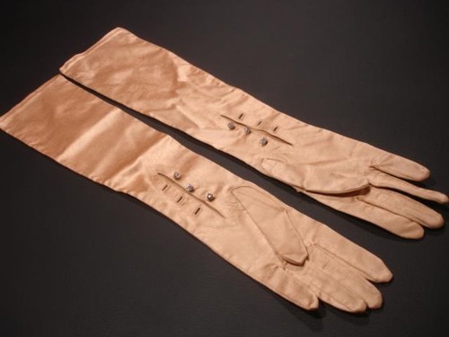 1940 women opera gloves - 1940's,