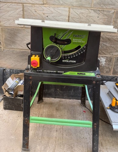 Used evolution fury table - used, 5-s