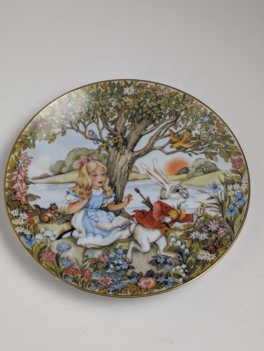 Alice wonderland collector - alice,