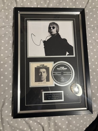 Liam gallagher signed photo - gallagher,