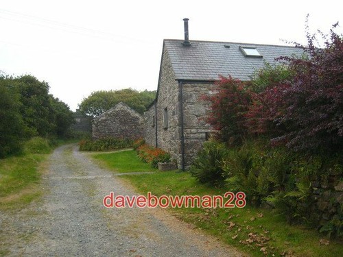 Photo buildings near - ,