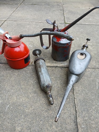 Vintage metal oil can - vintage,