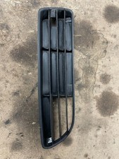 OSF Bumper grill 8D0807346 -