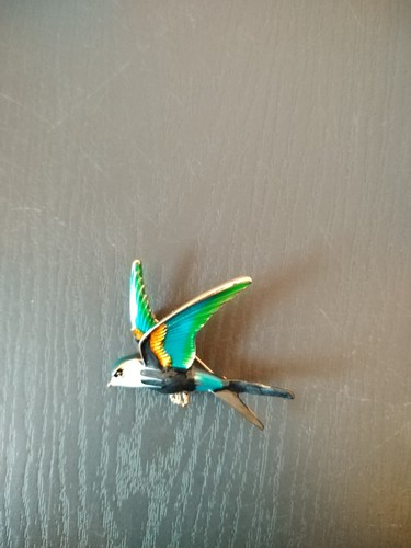 Flying swallow bird brooch - bird,