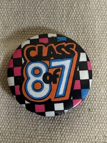 Vintage pinback button - button, class