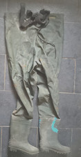 FULL BODY  WADERS SNOWBEE