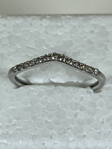 9ct white gold - diamond, small