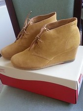 CLARKS ORIGINALS womens yellow