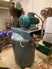 CURTIS TOLEDO - TWO STAGE VERTICAL AIR COMPRESSOR 120 GAL RECEIVER 39.8CFM / D97