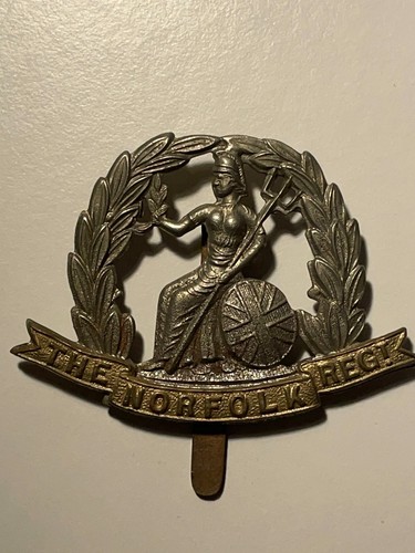 Norfolk regiment cap - cap, badge