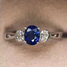 2ct Oval Cut Blue Sapphire