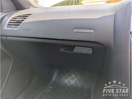 Audi dashboard glove - audi, box