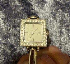 Avon ladies watch with glitter