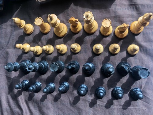 Antique boxwood chess set c - ,,